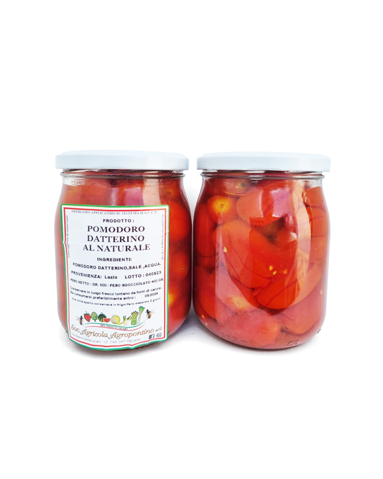 due barattoli di pomodori datterini, uno con etichetta e l'altro senza