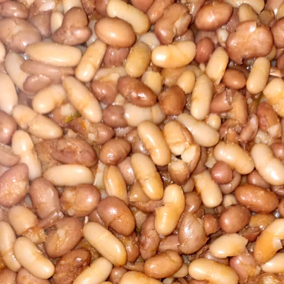 zuppa di fagioli cannellini e borlotti di sezze